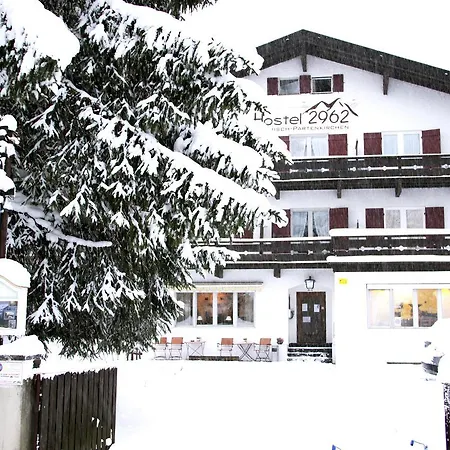 Hostel 2962 - *